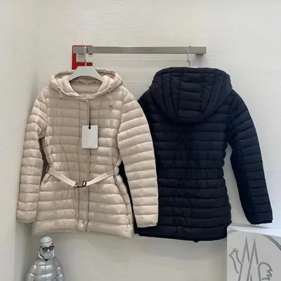 Womenswear in the catalogue: Canada Goose Women's Quilted Down Jacket